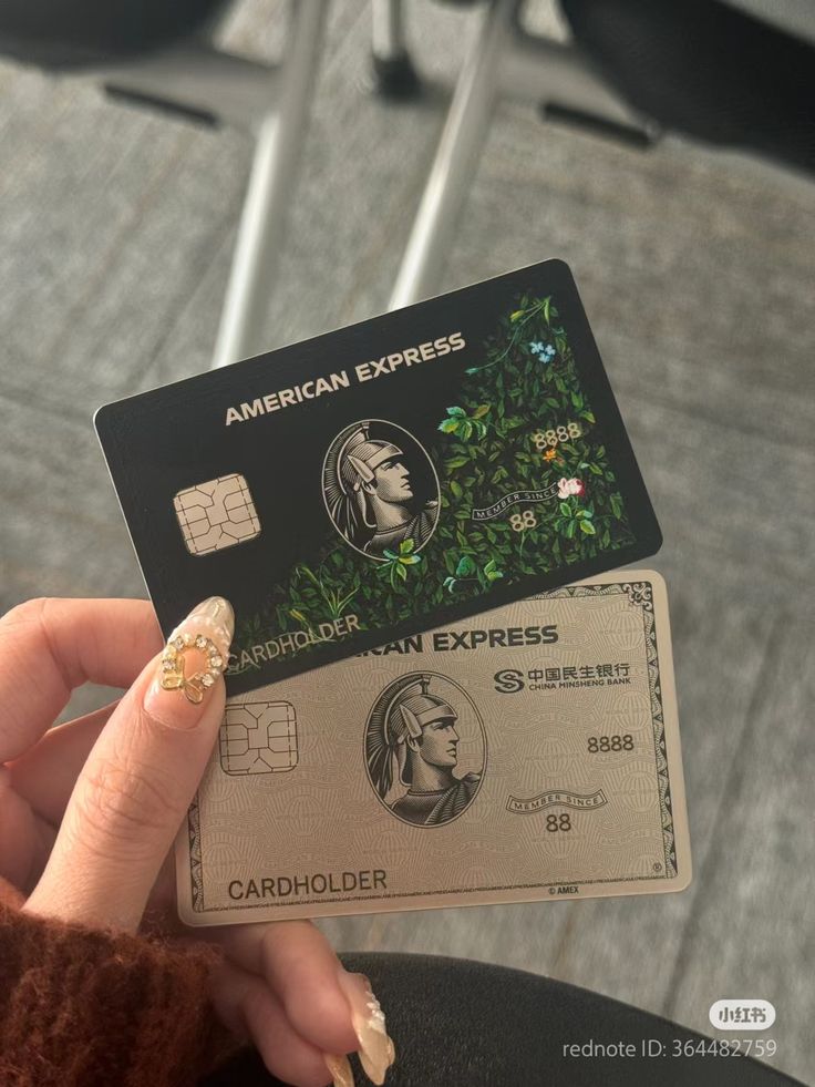 Carte AMEX BLACK FLOWER avec 50 billets de 100 dollars