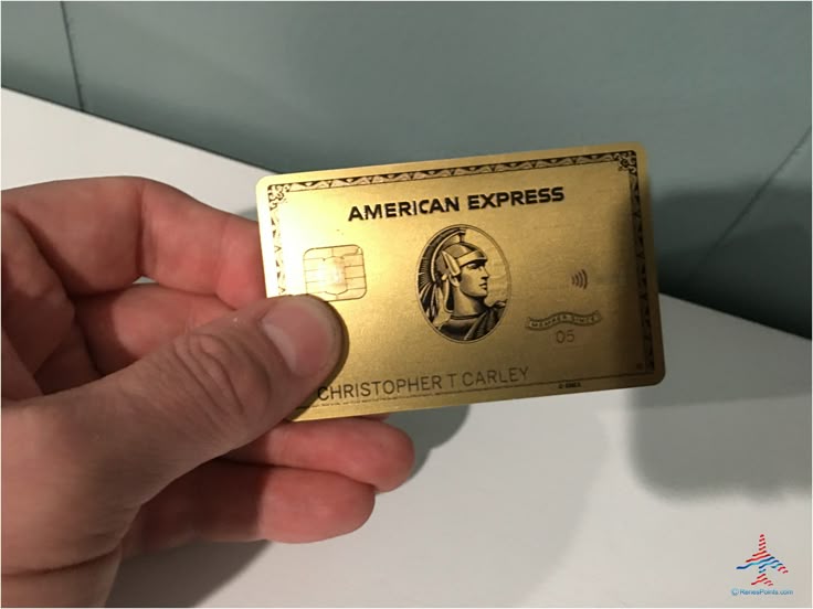 Carte AMEX Gold avec 50 billets de 100 dollars